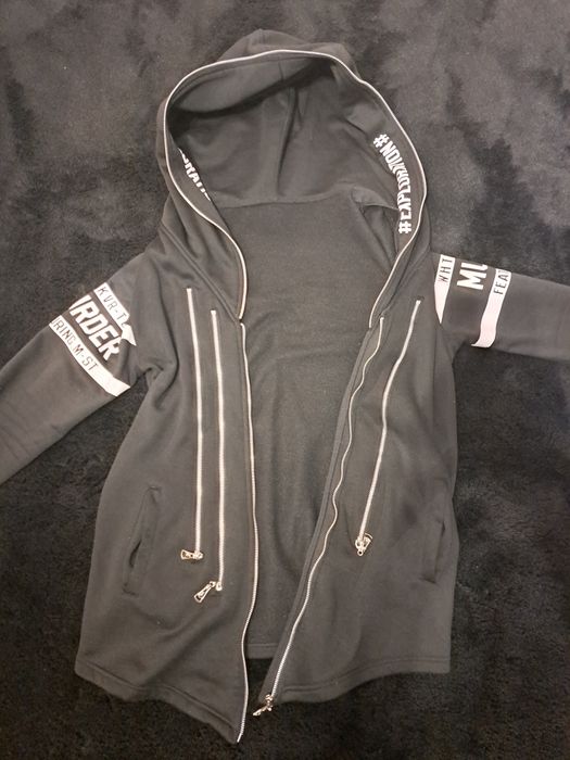 Czarna bluza rozpinana murder