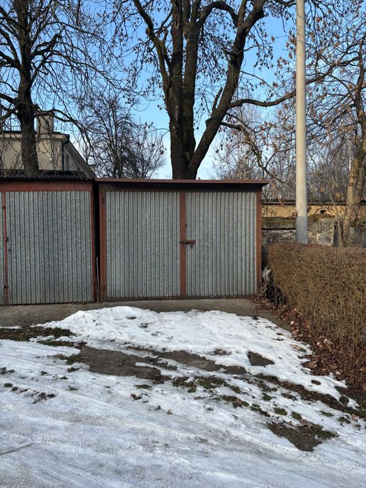 Garaż - Katowice - Okolice ul. Józefowskiej - ULICA KARŁOWICZA !