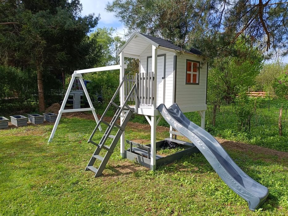 Domki dla dzieci z drewna . Plac zabaw do ogrodu