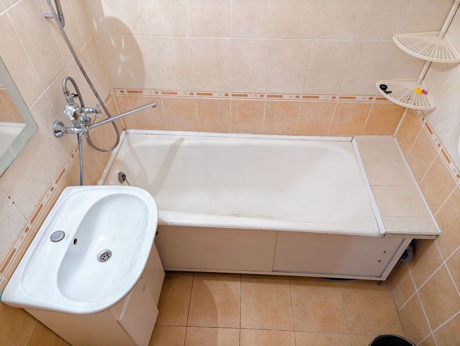 Продаж квартири в цегляному будинку