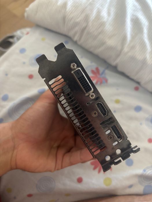 Placa de video 1050 2gb para peças