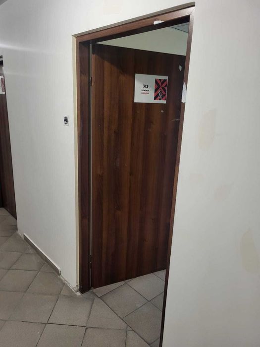 Drzwi PORTA 80' 90' lewe prawe , dobry stan.