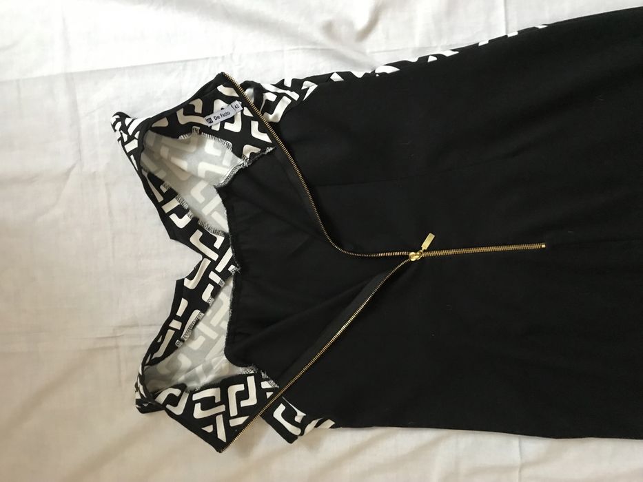 Sukienka czarna uzywana