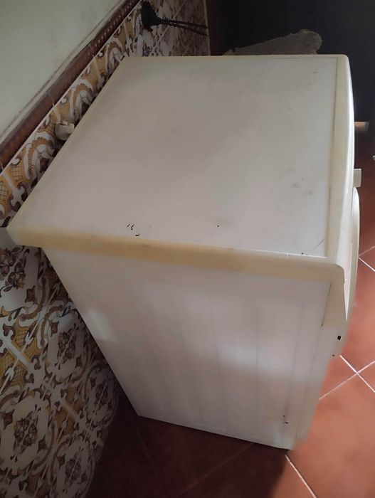 Máquina de secar roupas