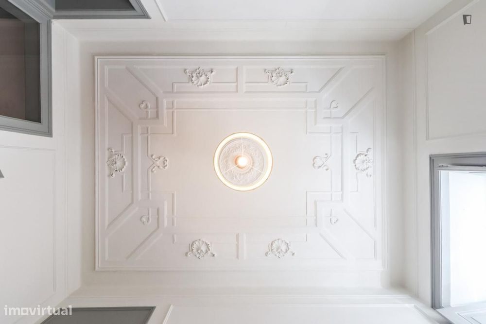 Quarto - localizado em Campo de Ourique Lisbon