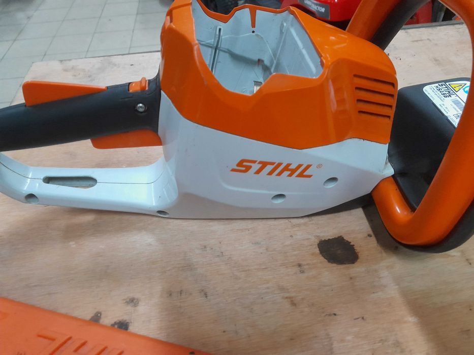 nożyce akumulatorowe Stihl HSA 56 na częściCena plastik pomarańcz góra