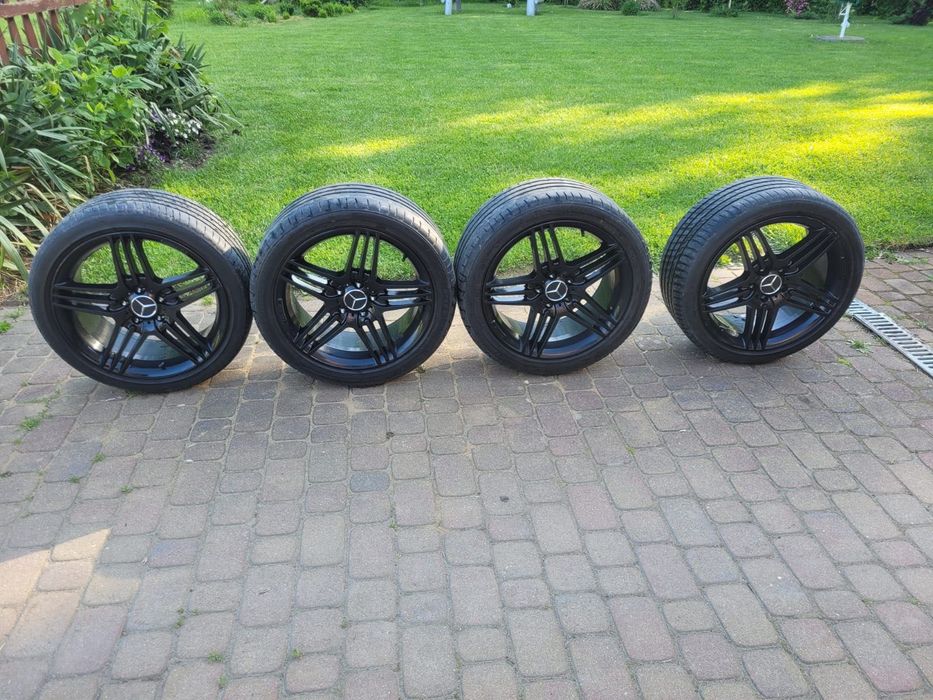 Felgi aluminiowe AMG  czarne 18 do mercedesa