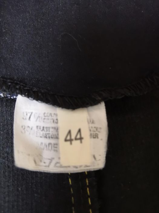 Костюм - комплект трійка: піджак, штани, спідниця, розмір 44.