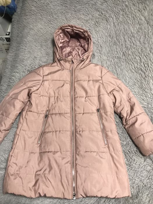 Женская куртка в хорошем состоянии 50 р