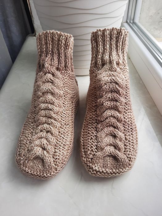 Вязанные носочки тапочки