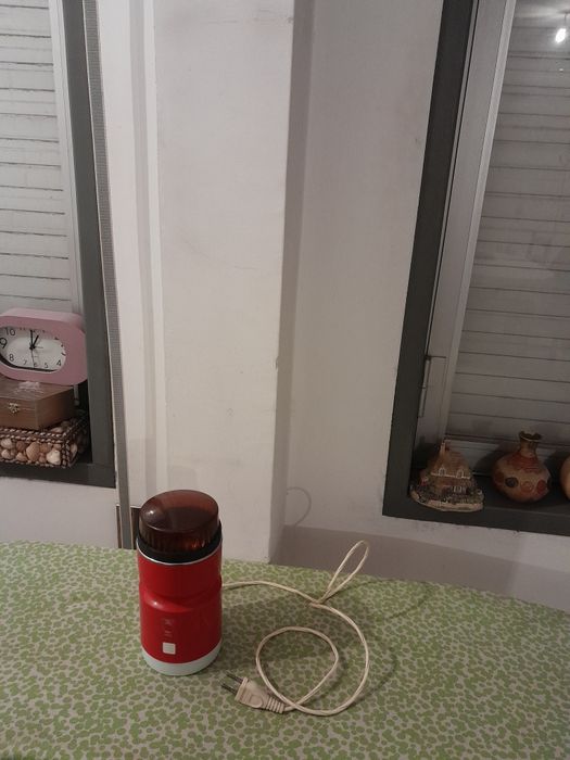 Vendo Picadora Eléctrica TAURUS INOX muito bonita como nova