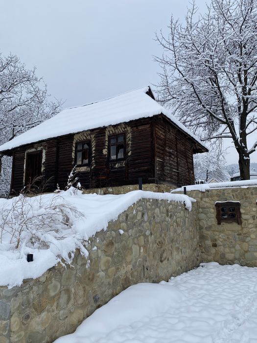 Продам хату на розбір без землі.!