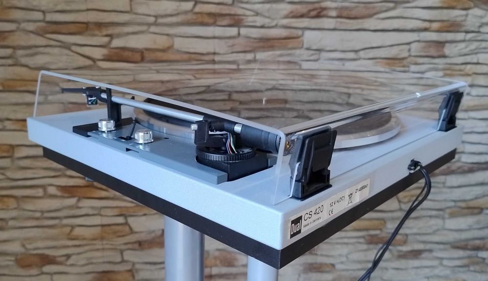 Gramofon DUAL CS-420