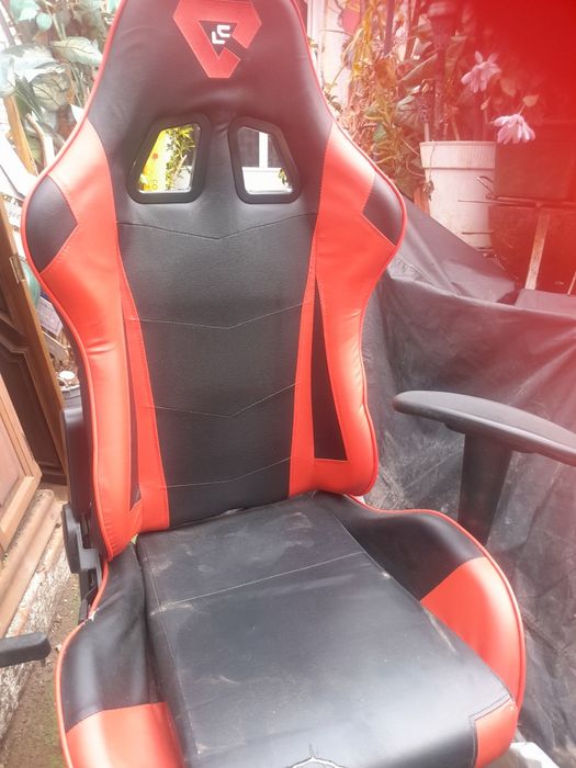 Cadeira  BGAMER em optimo estado 15€