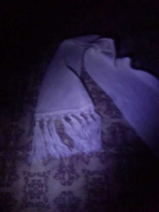 Зимова двойна захисна біла жіноча шапка з шарфиком в'язана