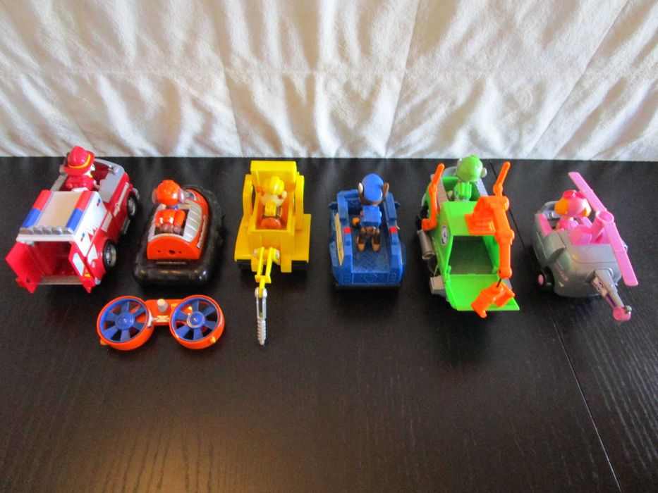 7 Veículos Básicos Grandes Originais (versões Delux) da Patrulha Pata