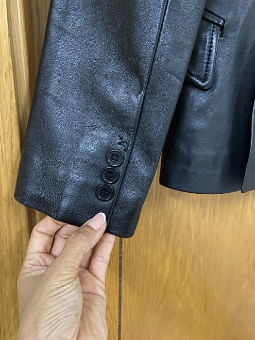 Blazer em pele genuina