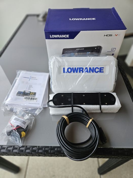 Lowrance HDS LIVE 9