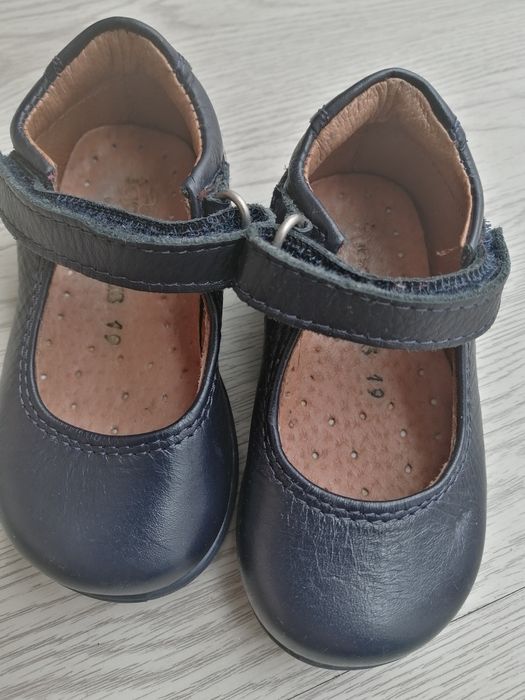 Sapato Tapadinhas 19