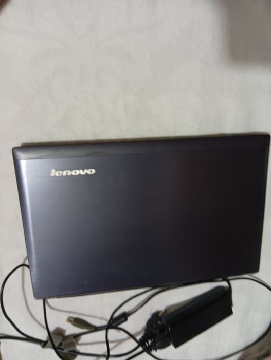 Ноутбук Леново V580