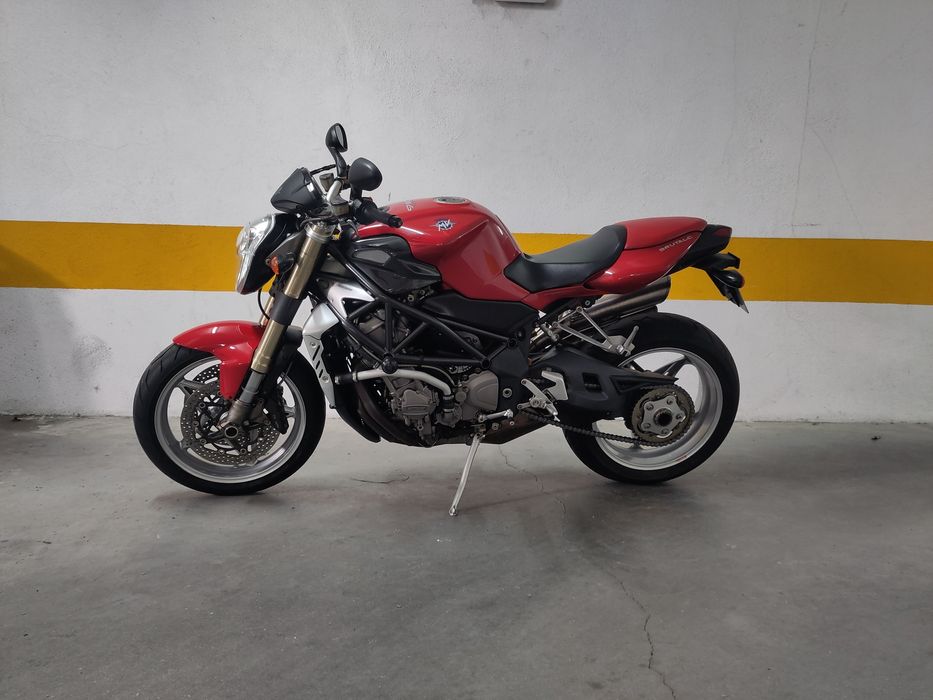 MV Agusta Brutale 910S