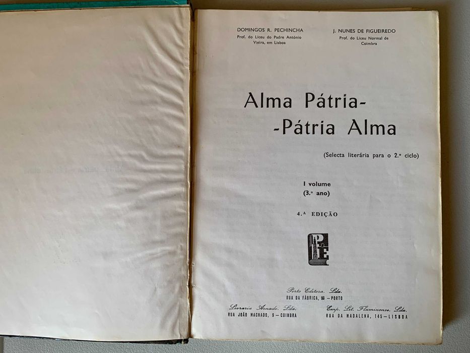 Livro Escolar Antigo