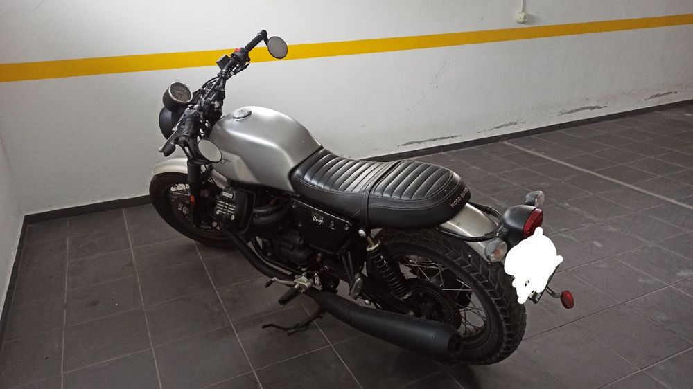 Moto Guzzi V7 Rough 2019  17500km