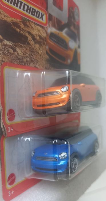 Conjunto 2 , 2011 Mini Countryman matchbox