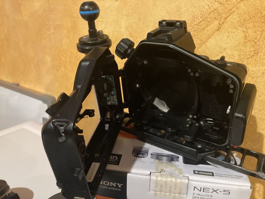Sony nex 5 cameras e caixa estanque da nauticam