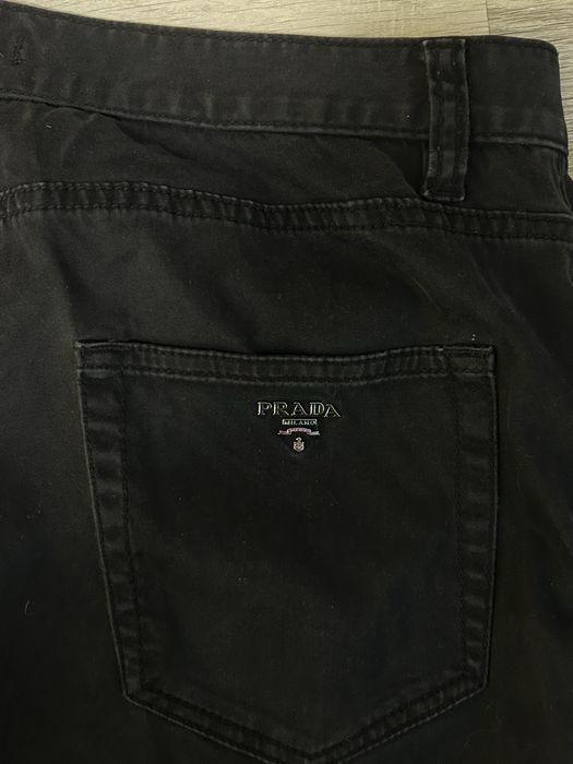 Чоловічі штани Prada