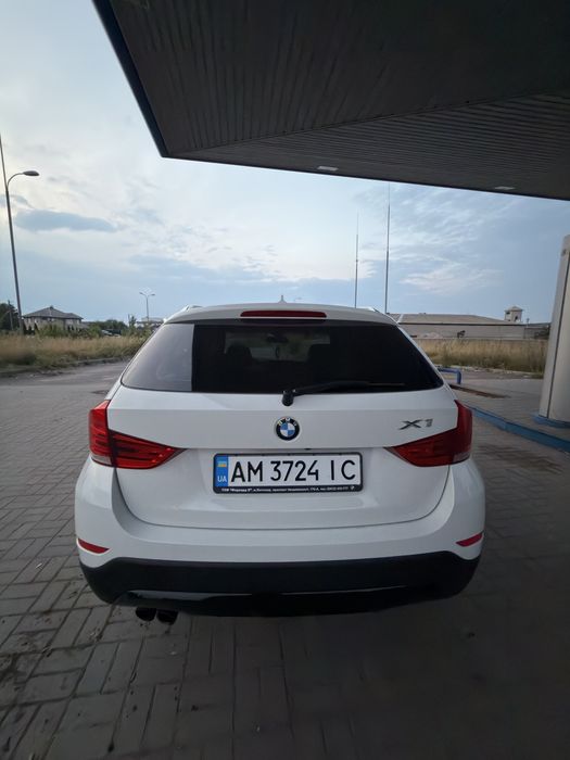 Продам BMW X1 2015