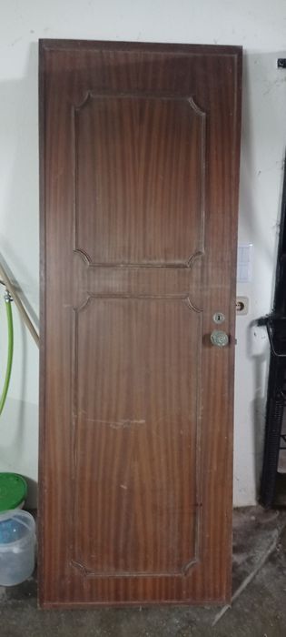 Porta interior usada / cadeiras