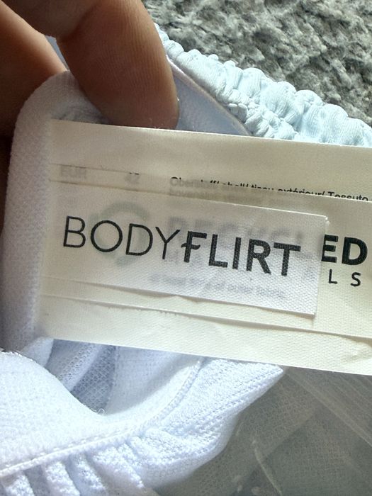 Jasnoniebieski kostium kapielowy bodyfilrt 42