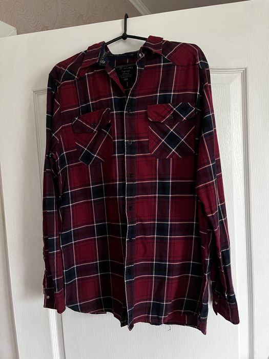 Чоловіча клітчата сорочка