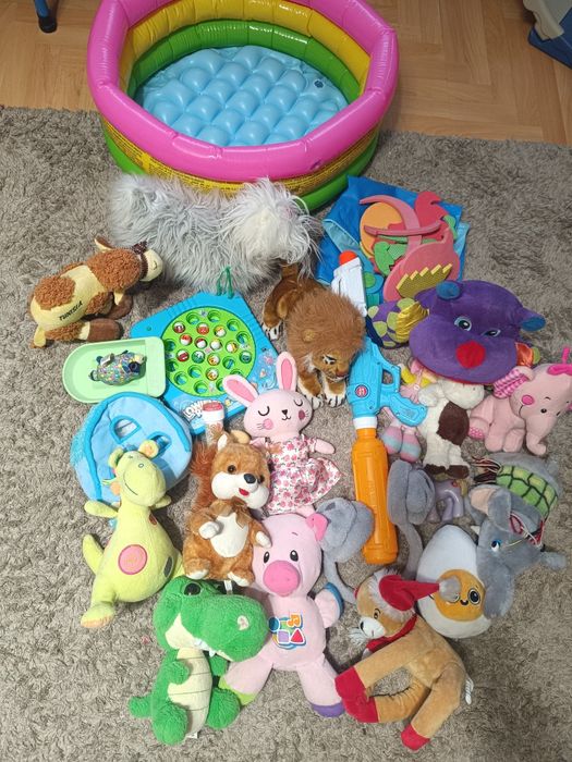 Zestaw zabawek dla dziecka + gratis