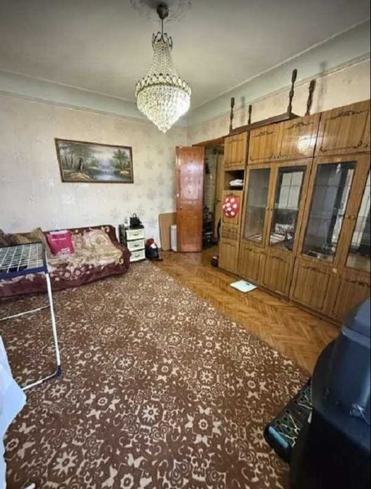 Продається 2-кімнатна квартира.Центральний ринок.55 м2.DD