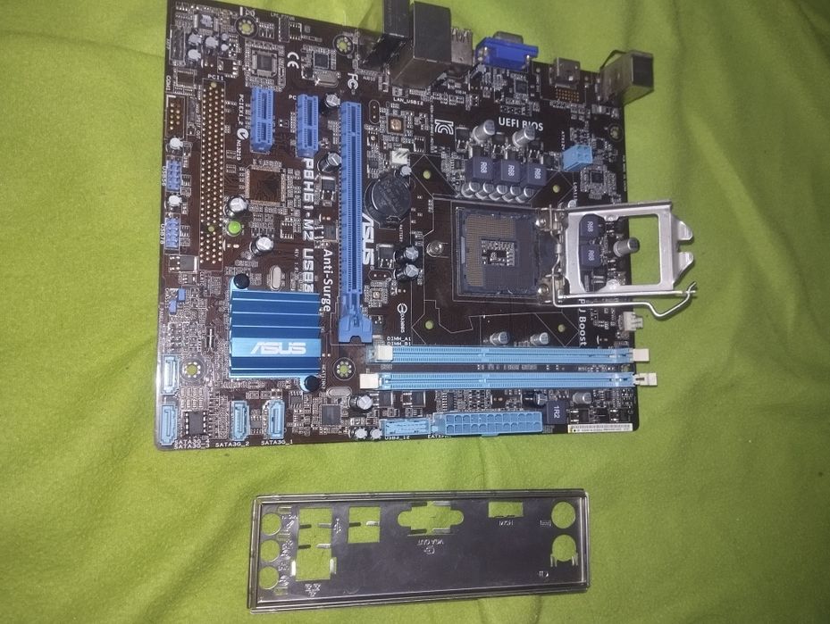 Motherboard asus P8H61 - M2 usb3 a funcionar em bom estado