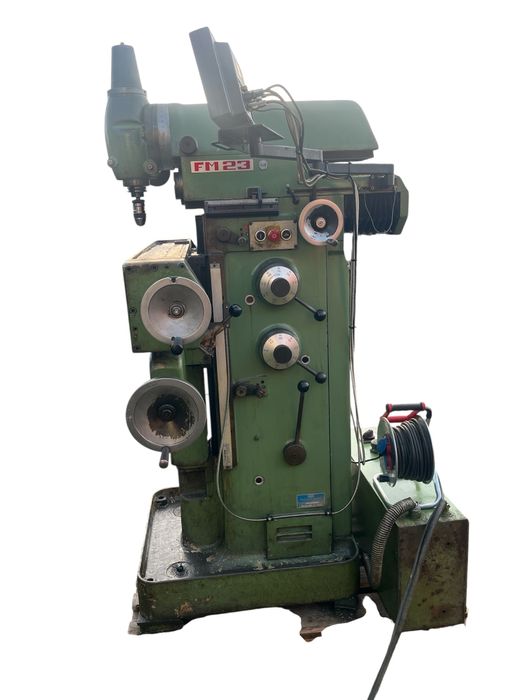 Frezarka uniwersalna WEMAS FM23 z odczytem 3-osiowym