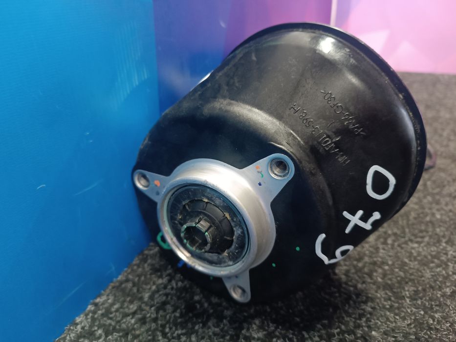 Пневмостійка передня ліва BMW G07 37106869035 Пневмостойка Балон