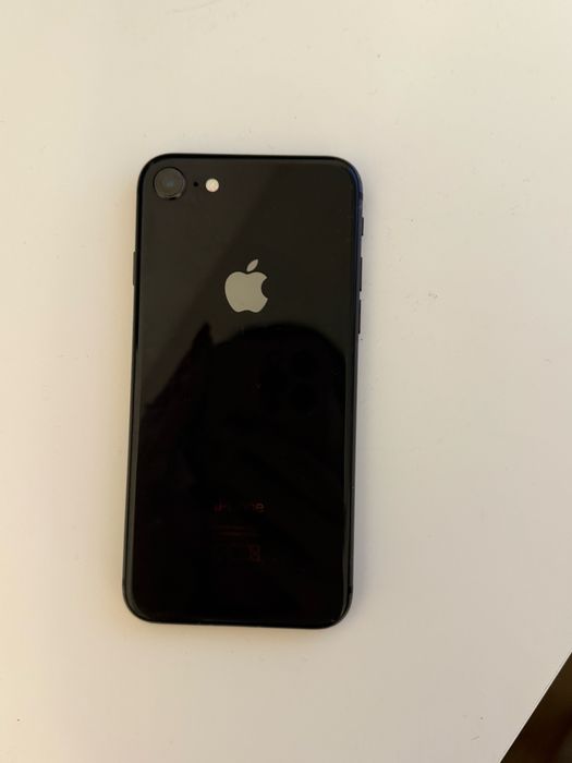 Iphone 8 - 64 gb