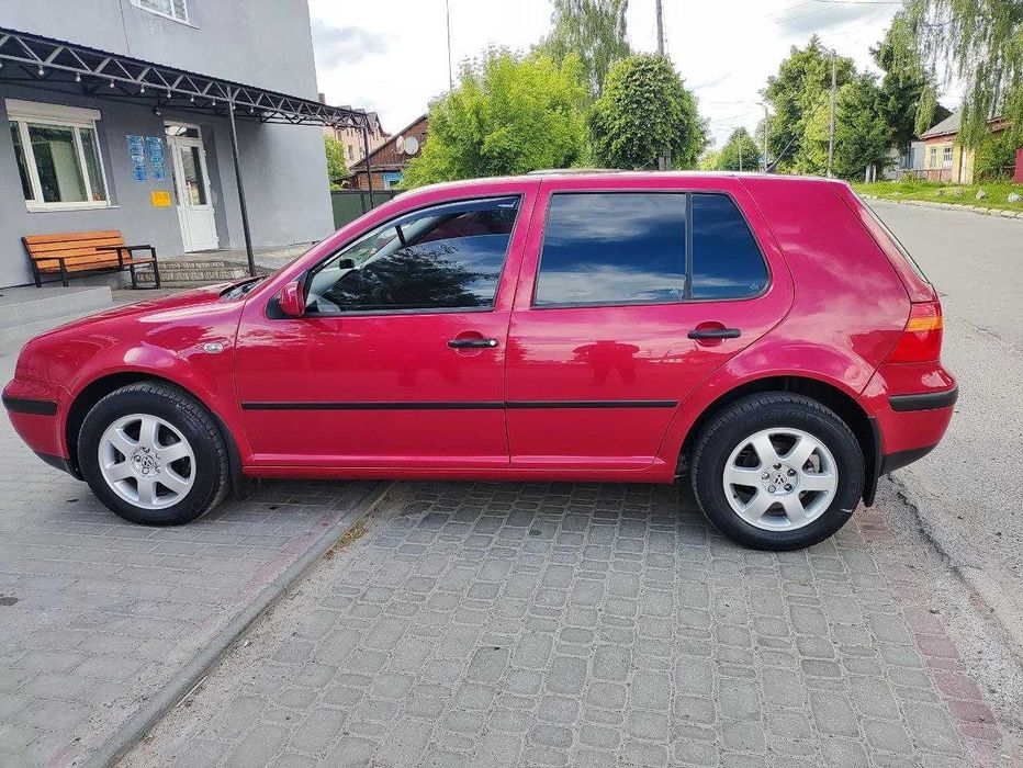Volkswagen Golf 2003