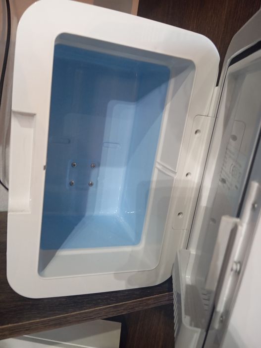 Mini frigo bar portátil