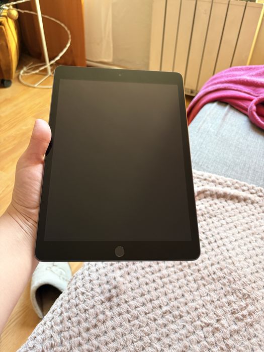 Планшет Apple iPad 9 10.2" 64GB Wi-Fi Space Grey