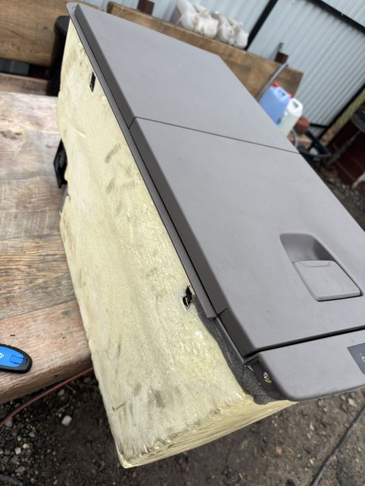 Lodówka Scania ,,S” 40 litrów sprawna 100%