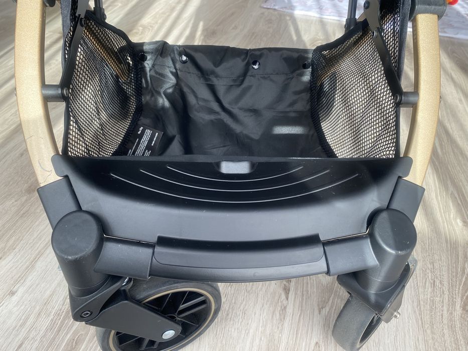 Wózek spacerowy Momi Estelle