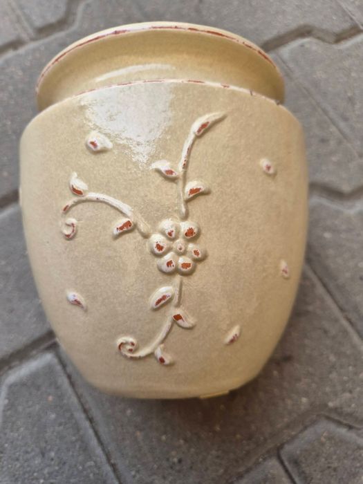 Ceramiczna doniczka