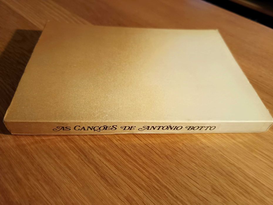 As Canções de António Botto