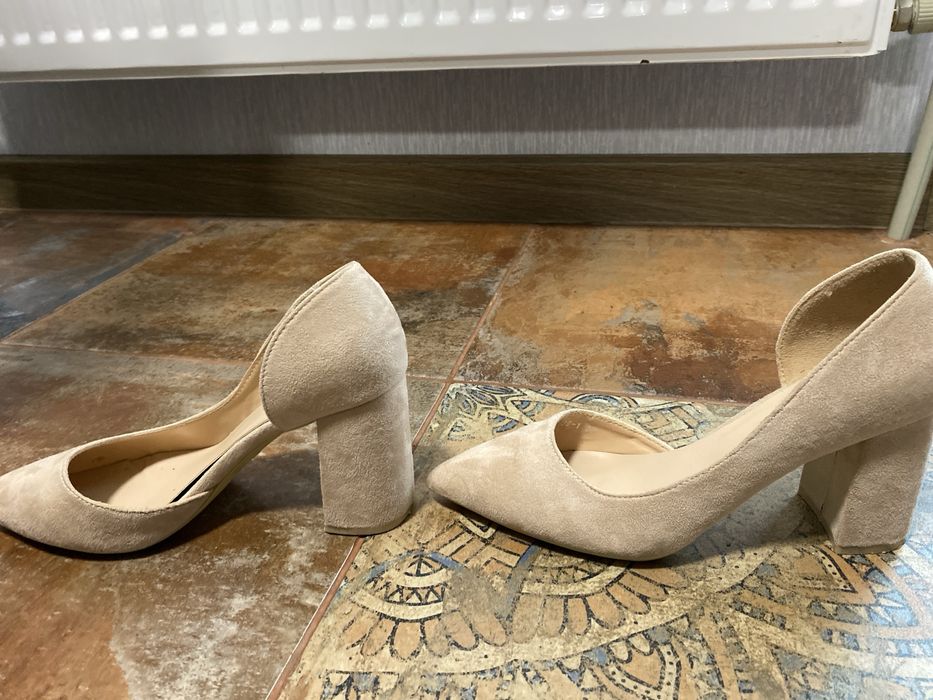 Туфлі жіночі