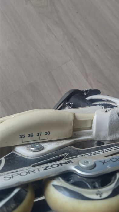 Patins 2 pares de 4 rodas em linha