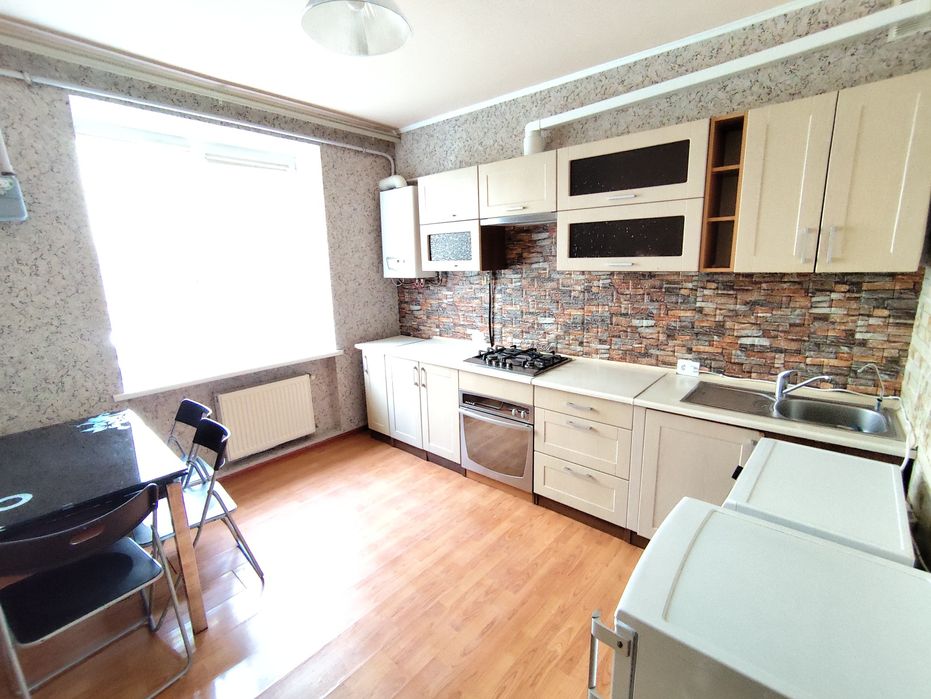 1 кімнатна квартира по вул. Зацепи